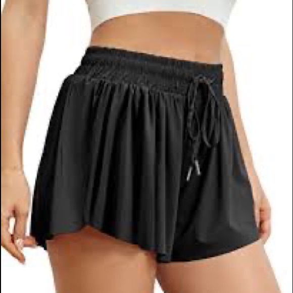 IN SEARCH OF: Flowy Running Shorts - Picture 4 of 6
